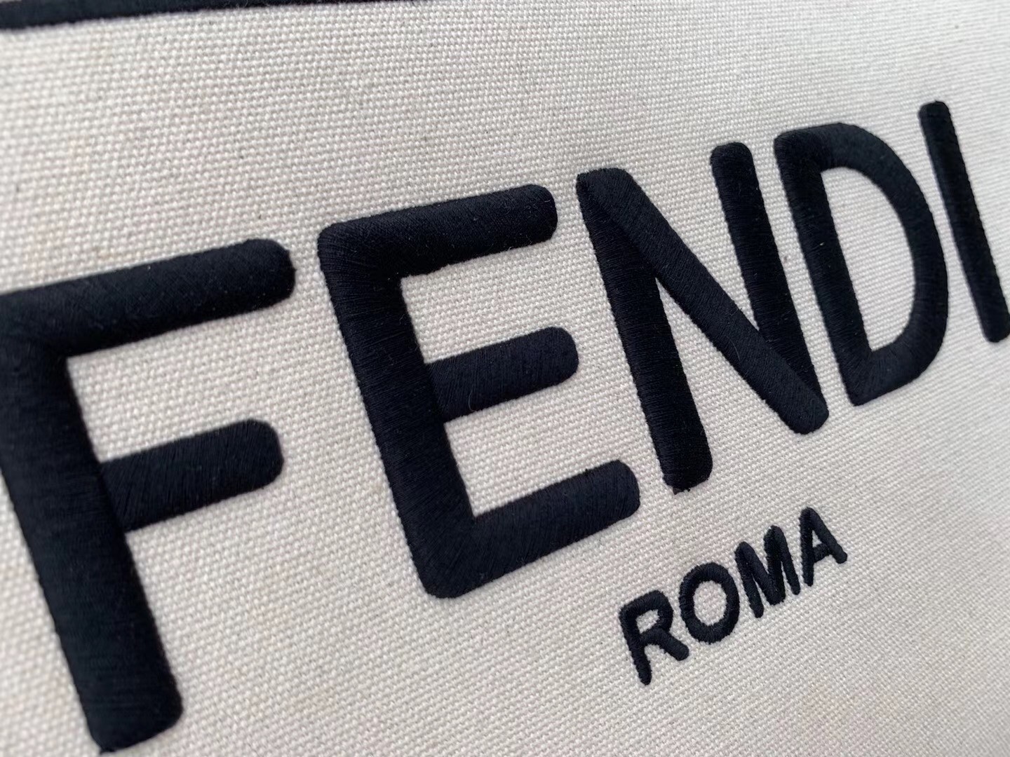 Fendi Large Roma Shopper Bag In Undyed Canvas  406