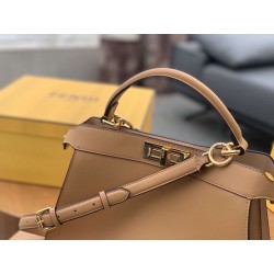 Fendi Peekaboo ISeeU Medium Bag In Beige Leather 704