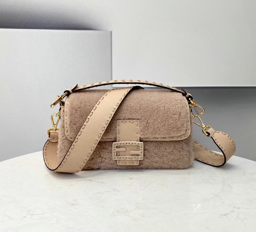 Fendi Medium Baguette Bag In Beige Shearling 587