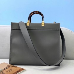 Fendi Sunshine Medium Shopper Bag In Grey Calfskin 368