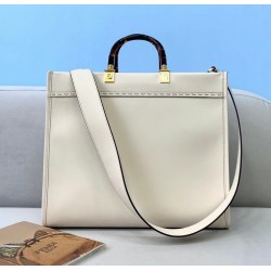 Fendi Sunshine Medium Shopper Bag In White Calfskin 427