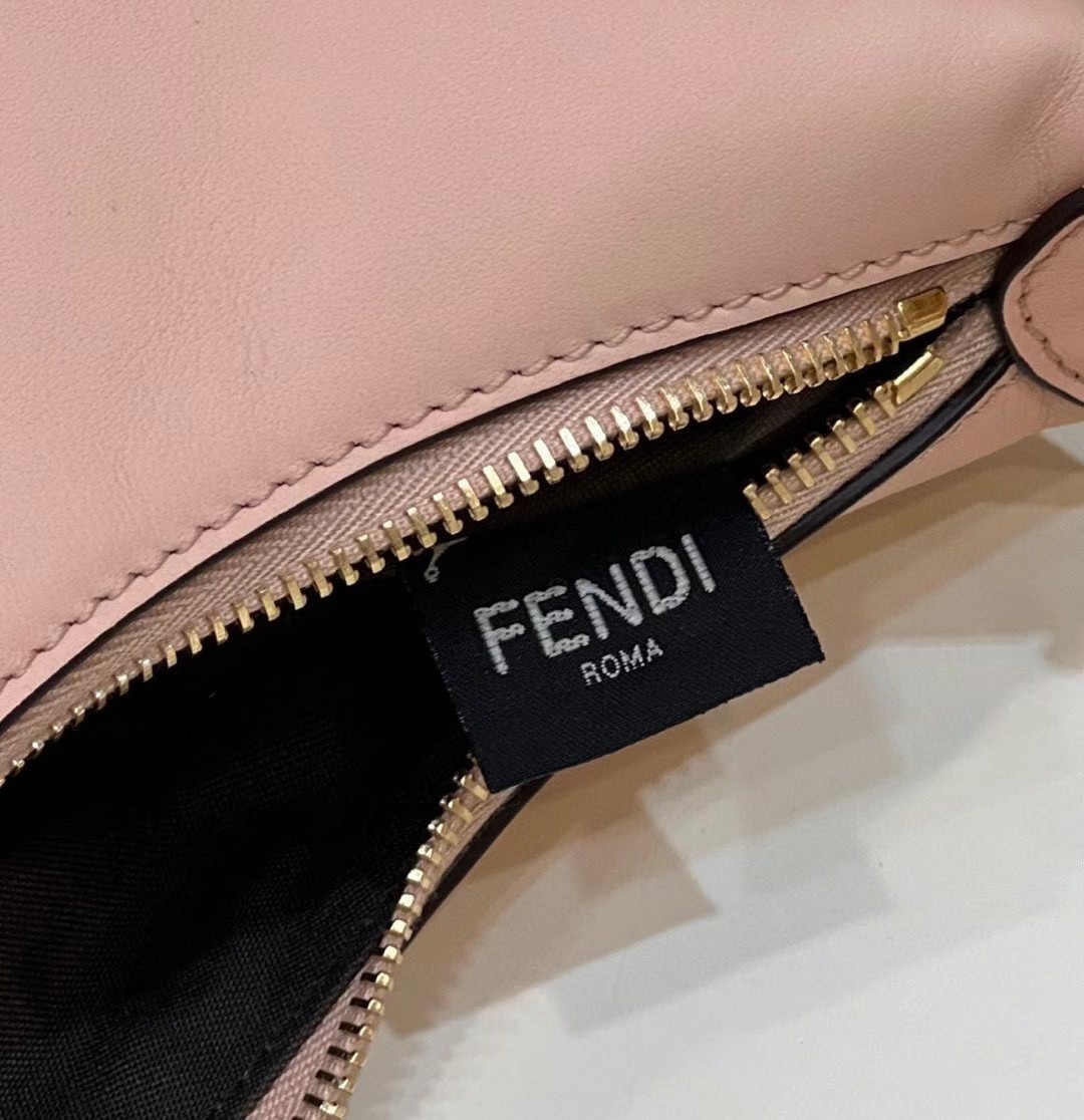 Fendi Fendigraphy Small Hobo Bag In Pink Leather 507