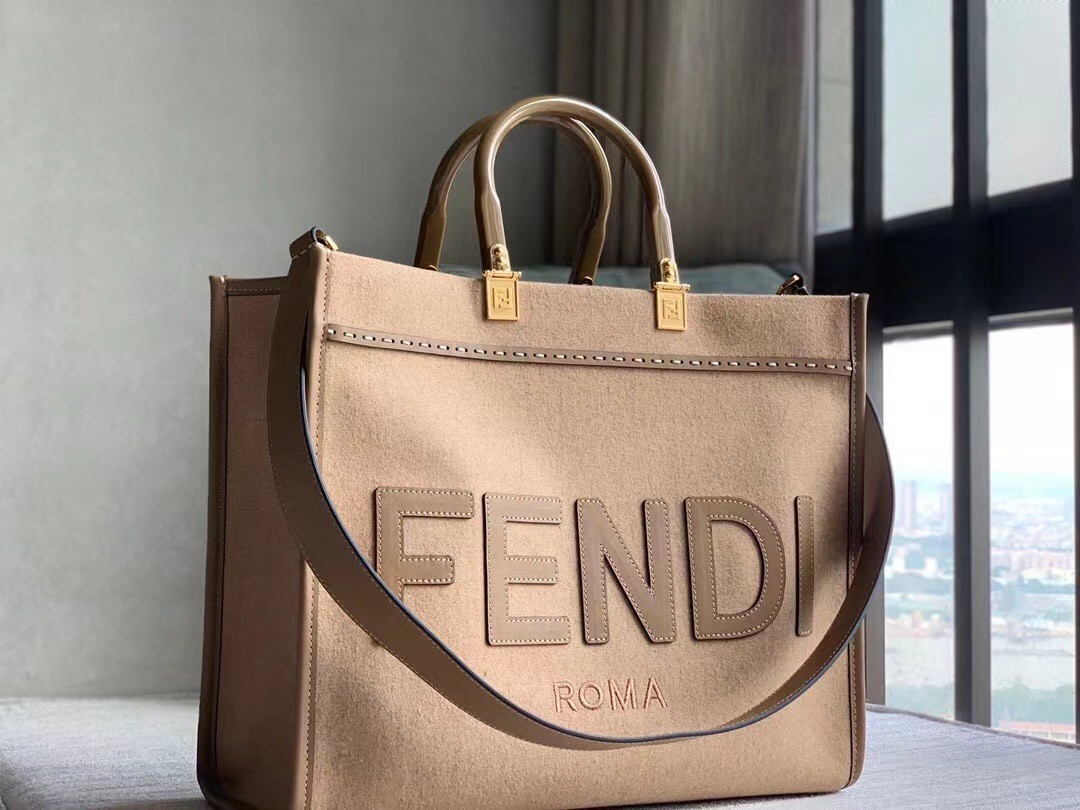 Fendi Sunshine Medium Shopper Bag In Brown Flannel  730