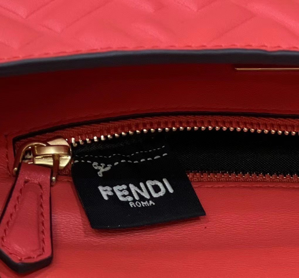 Fendi Baguette Chain Midi Bag In Red Nappa Leather 901