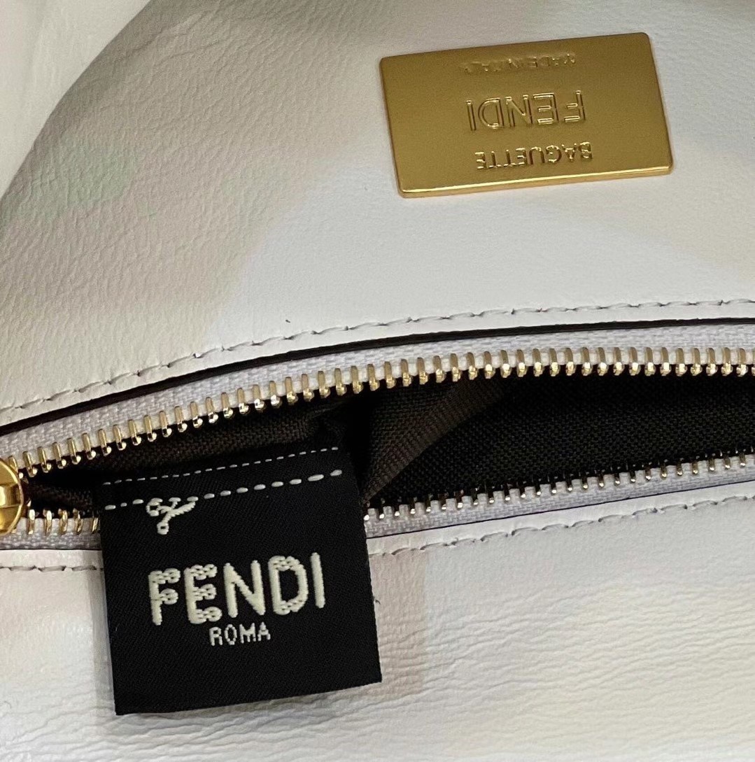 Fendi Baguette Chain Midi Bag In White Nappa Leather 922