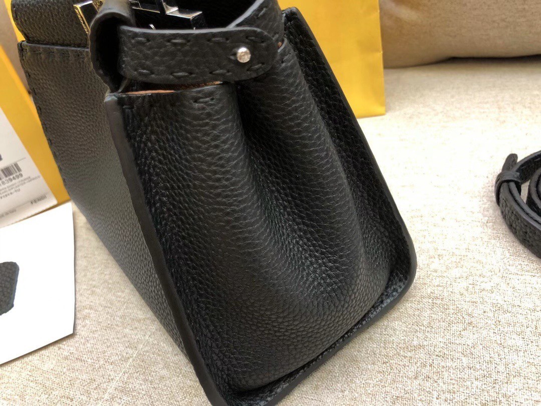 Fendi Peekaboo Mini Selleria Bag In Black Cuoio Romano Leather 048