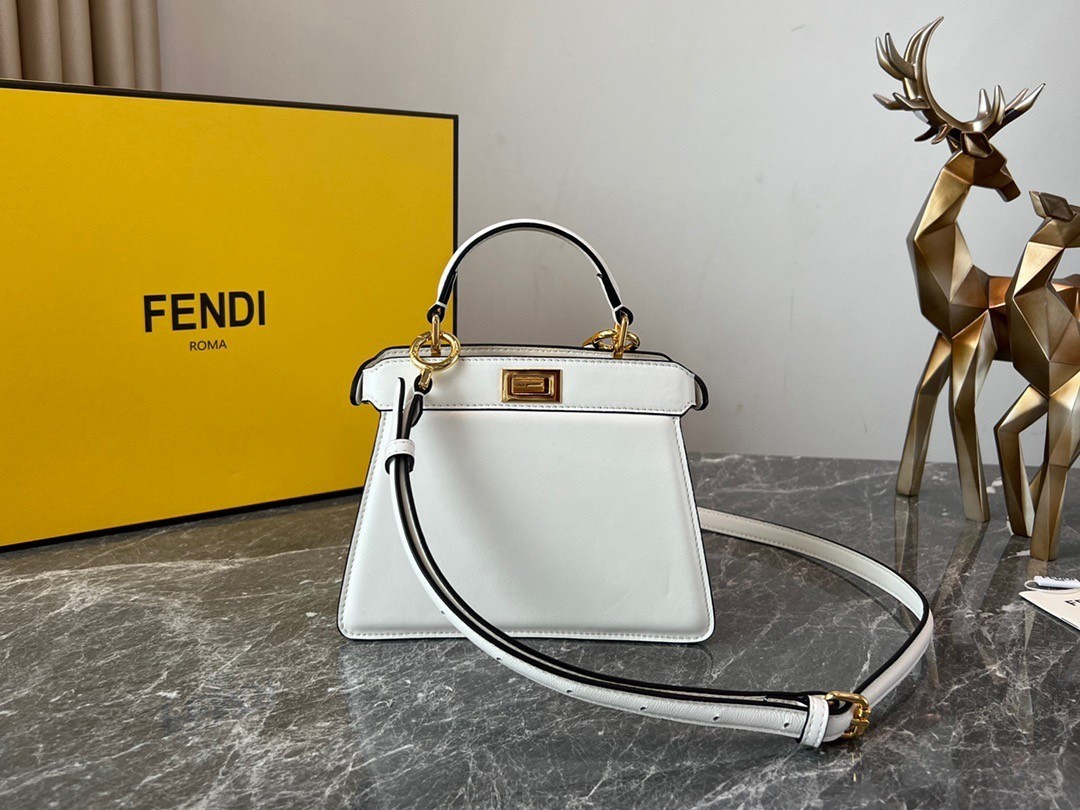 Fendi Peekaboo ISeeU Petite Bag In White Nappa Leather 477