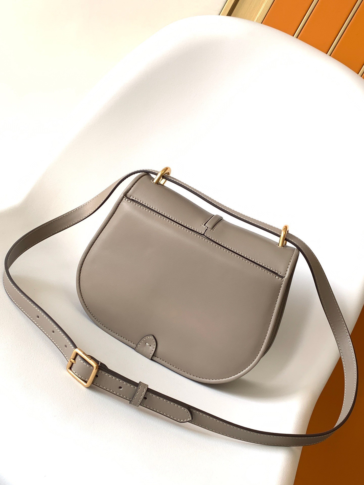 Fendi C’mon Medium Bag in Grey Calfskin 461