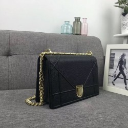 Dior Diorama Flap Bag In Noir Grained Calfskin 910