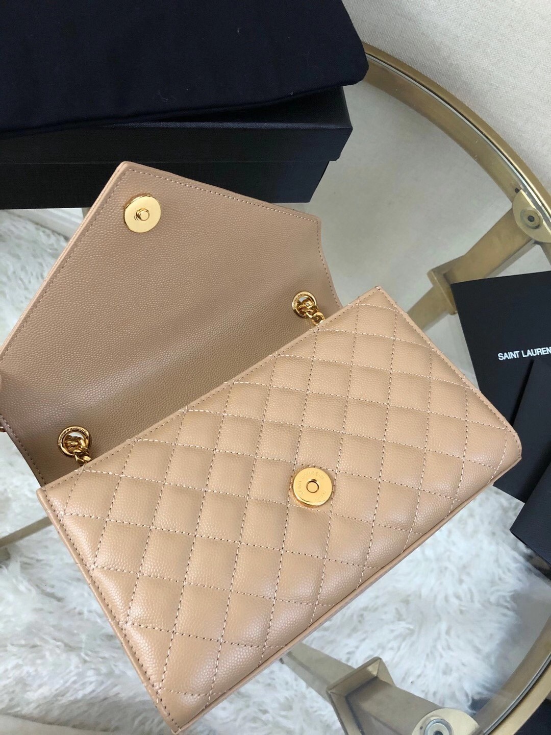 Saint Laurent Small Envelope Bag In Beige Grained Leather 242