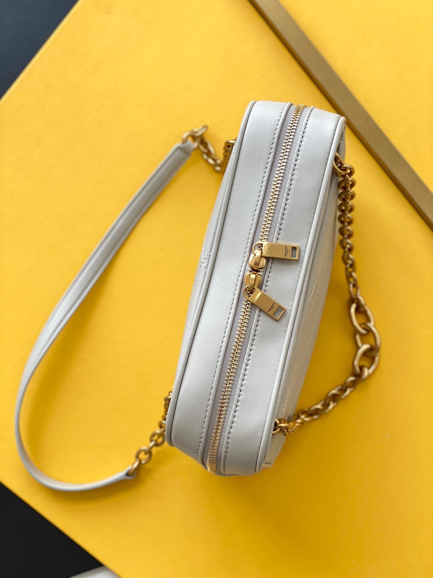 Saint Laurent Le Maillon Small Chain Bag In White Lambskin 025