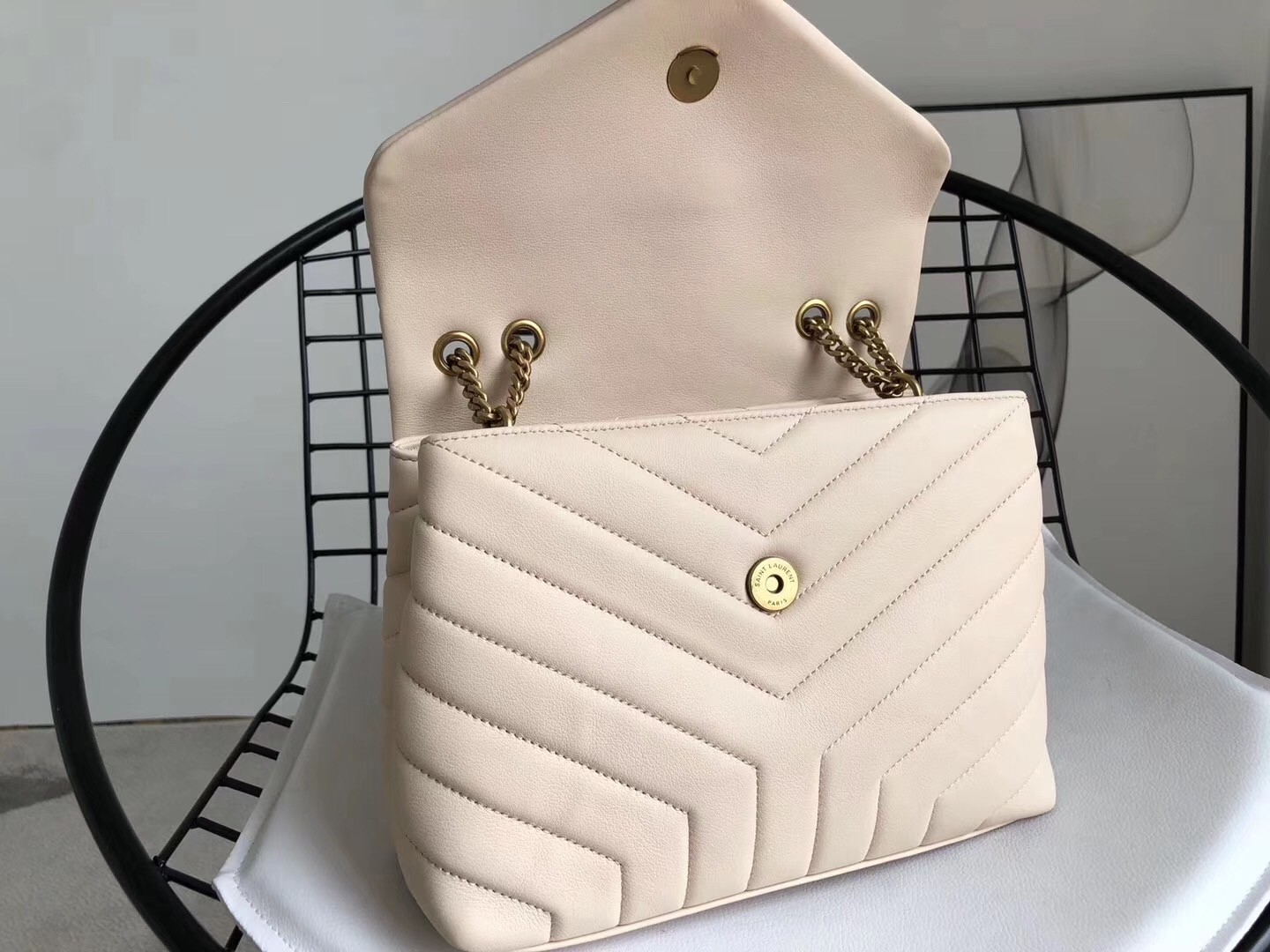 Saint Laurent Loulou Small Bag In Beige Matelasse Leather 593