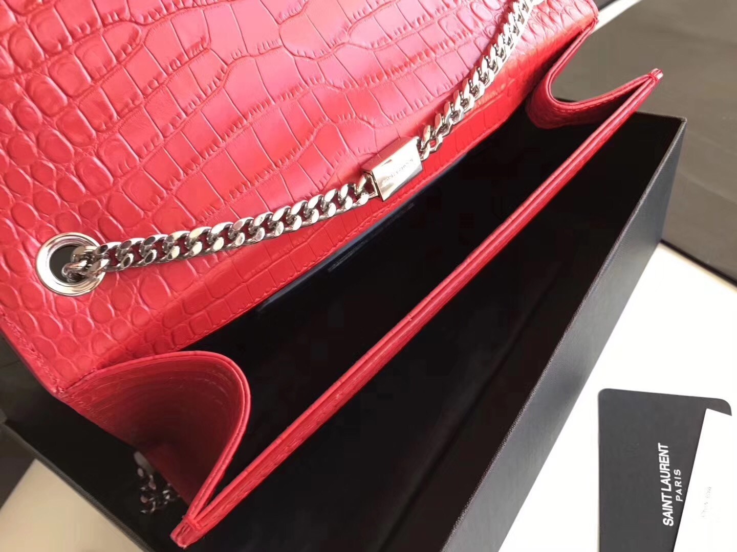 Saint Laurent Medium Kate Bag With Tassel In Red Croc-Embossed Leather 763