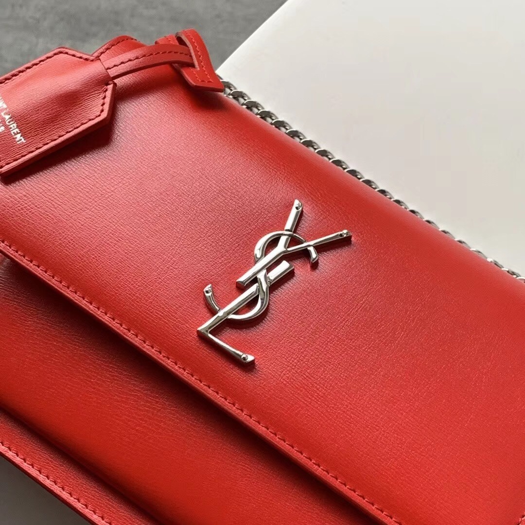 Saint Laurent Sunset Medium Bag In Red Calfskin 898