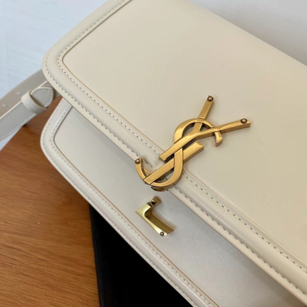 Saint Laurent Solferino Medium Bag In White Calfskin 283