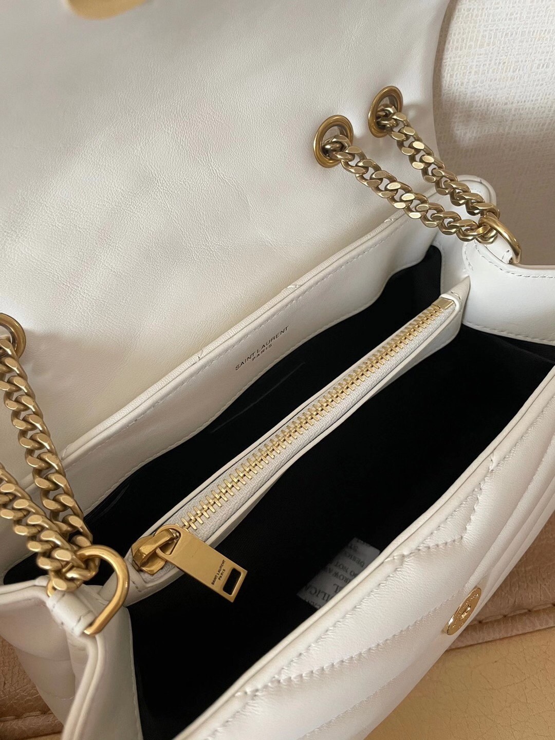 Saint Laurent Loulou Small Bag In White Matelasse Leather 903