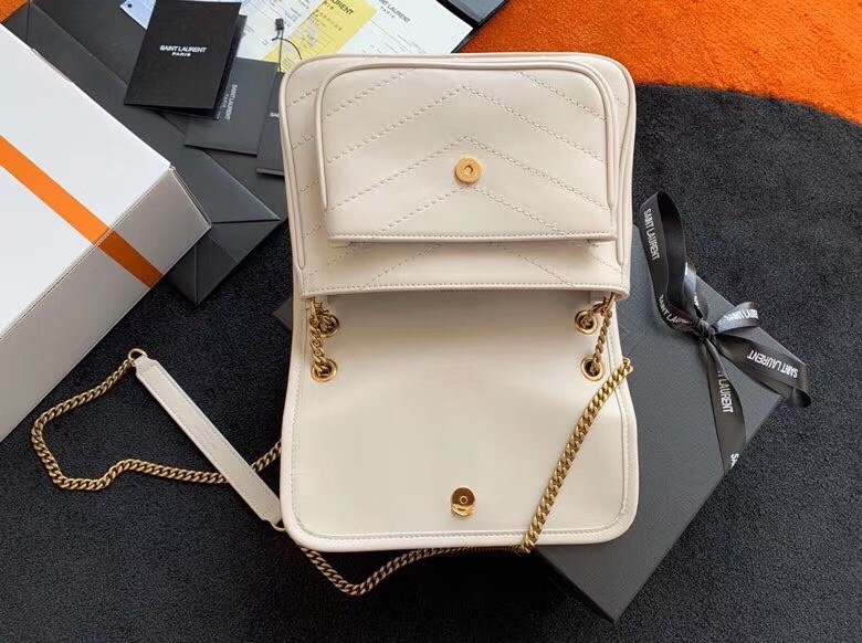 Saint Laurent Niki Baby Bag In White Lambskin 657