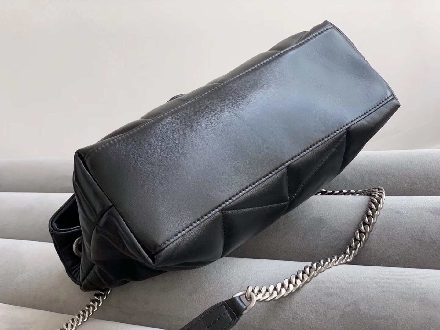 Saint Laurent Loulou Puffer Small Bag In Black Lambskin 097