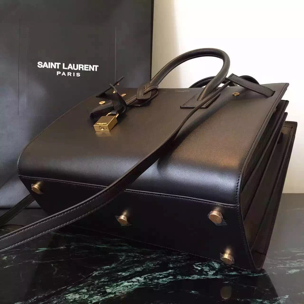 Saint Laurent Small Sac De Jour Bag In Black Leather 680