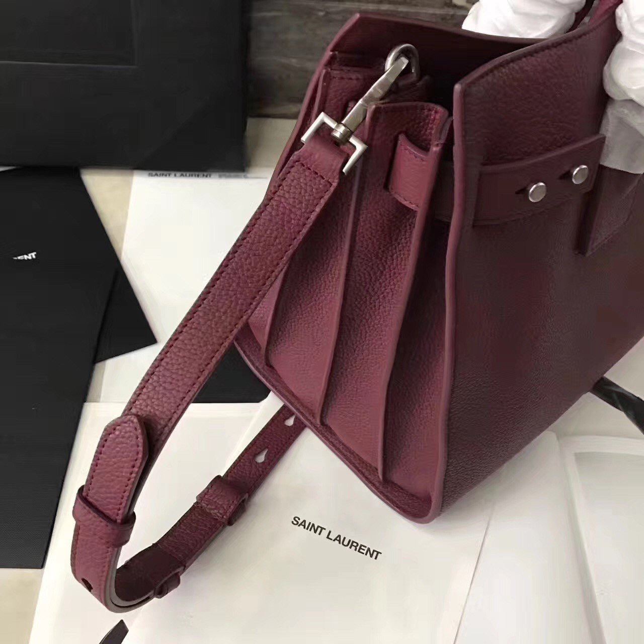 Saint Laurent Small Sac de Jour Souple Bag In Ruby Grained Leather 616