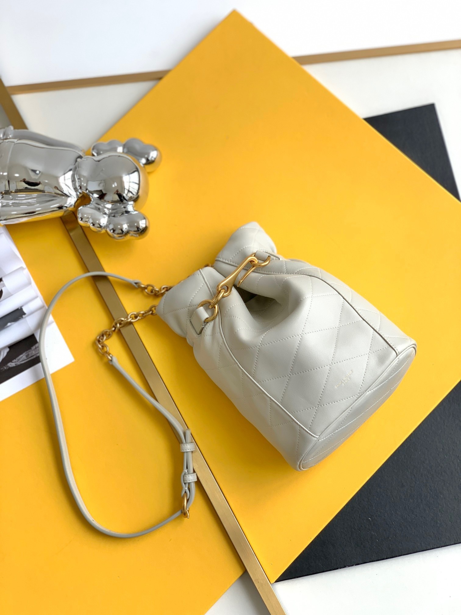 Saint Laurent Le Maillon Hook Bucket Bag In White Lambskin 667