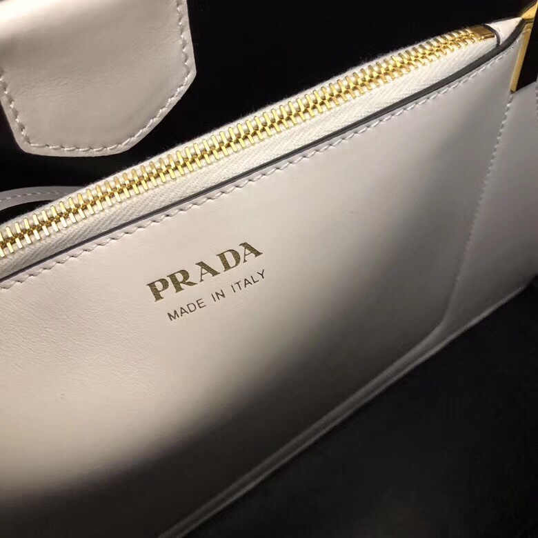 Prada Matinee Tote Bag In White Saffiano Leather 000