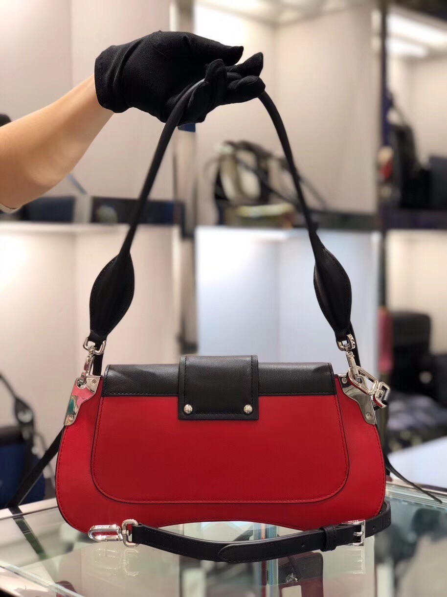 Prada Sidonie Shoulder Bag In Red/Black Leather 746