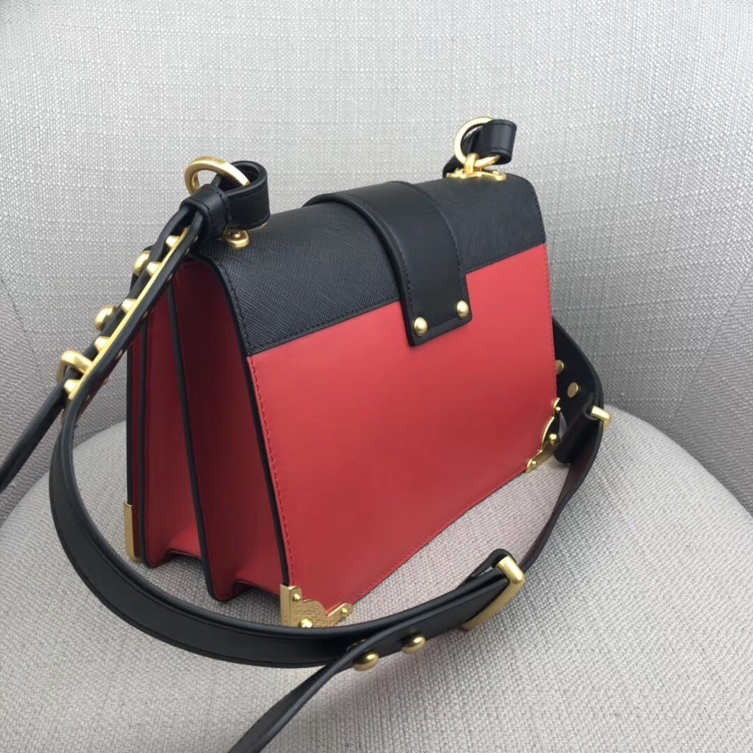 Prada Large Cahier Bag In Red/Black Leather 896