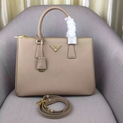 Prada Medium Galleria Bag In Grey Saffiano Leather 796