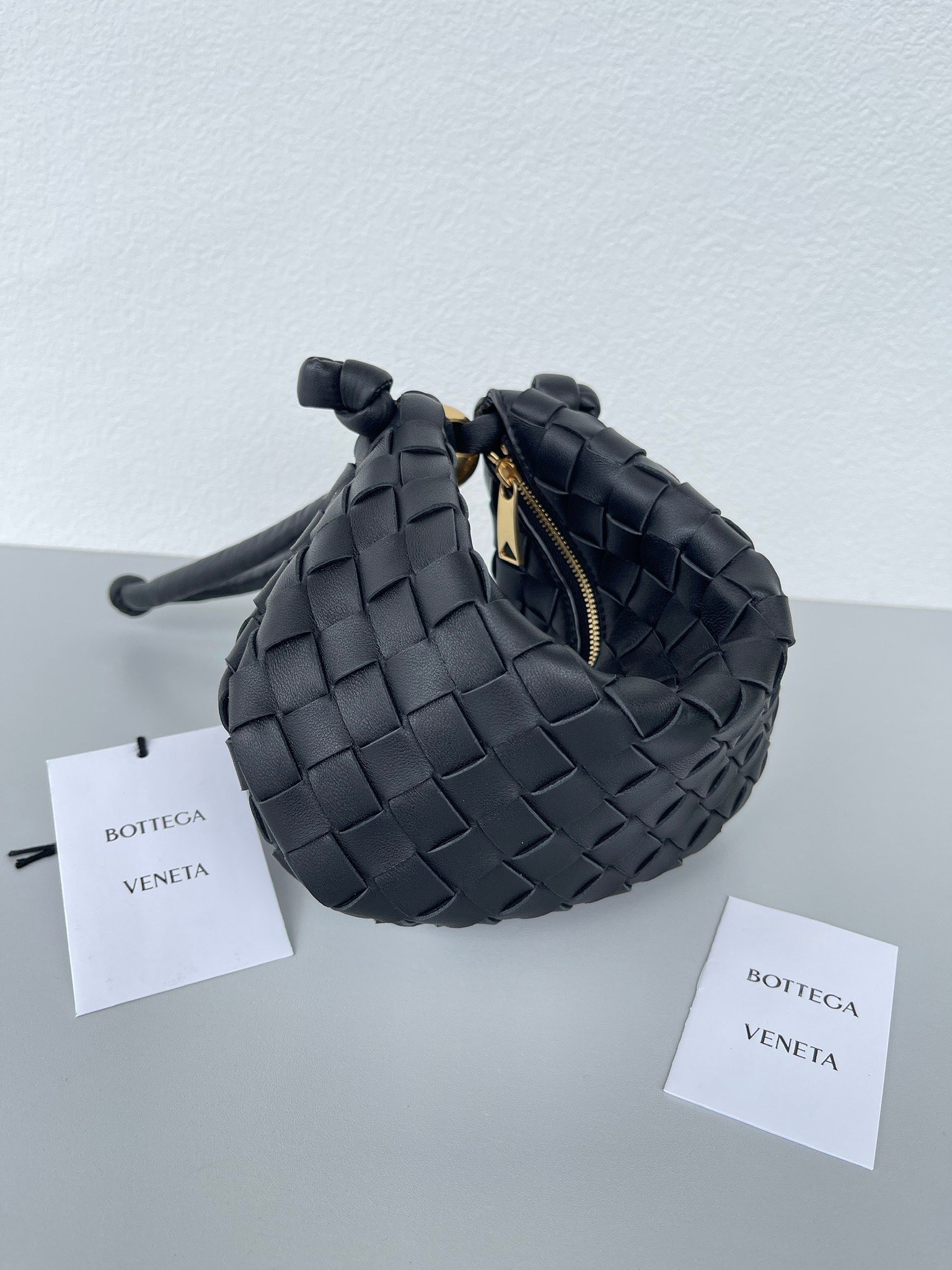 Bottega Veneta Turn Bag In Black Intrecciato Lambskin 763