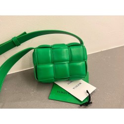 Bottega Veneta Candy Padded Cassette Bag In Parakeet Lambskin 752