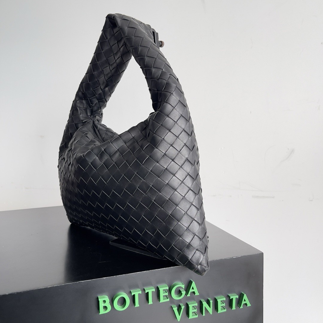 Bottega Veneta Small Hop Bag in Black Intrecciato Calfskin 997