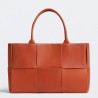 Bottega Veneta Arco Medium Tote In Maple Intrecciato Lambskin 051