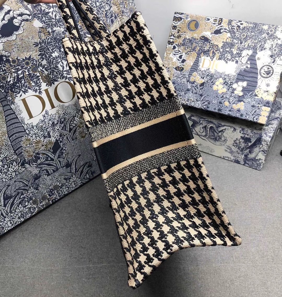 Dior Book Tote Bag In Houndstooth Embroidery Canvas 226