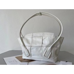 Bottega Veneta Arco Small Bag In White Intrecciato Leather 291