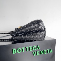 Bottega Veneta Andiamo Small East/West Bag In Black Intrecciato Lambskin 362