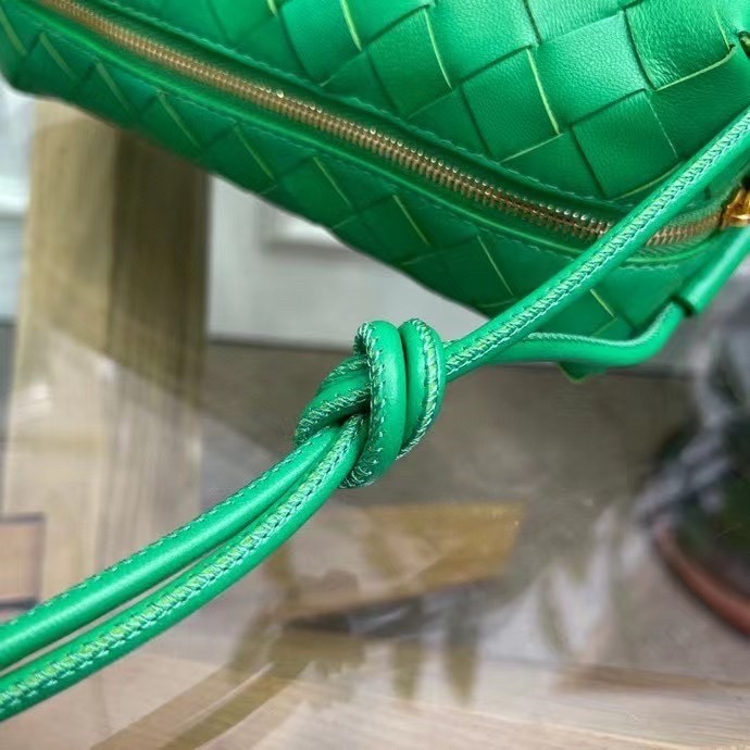 Bottega Veneta Mini Loop Bag In Green Intrecciato Lambskin 366