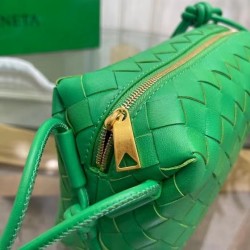 Bottega Veneta Mini Loop Bag In Green Intrecciato Lambskin 366