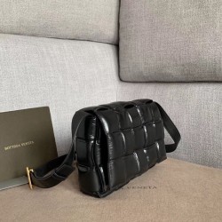 Bottega Veneta Padded Cassette Bag In Black Calfskin 728