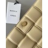 Bottega Veneta Padded Cassette Bag In Porridge Lambskin 761