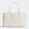 Bottega Veneta Arco Small Tote In White Grained Leather 377