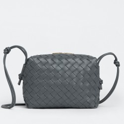 Bottega Veneta Small Loop Bag In Thunder Intrecciato Lambskin 871