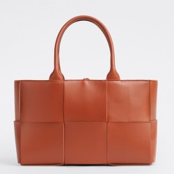 Bottega Veneta Arco Small Tote In Maple Intrecciato Lambskin 582