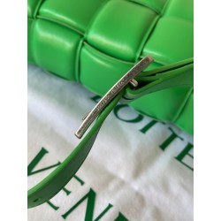 Bottega Veneta Padded Cassette Bag In Green Lambskin 537