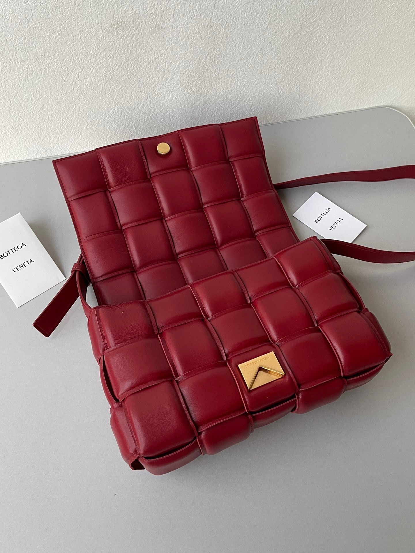 Bottega Veneta Padded Cassette Bag In Dard Red Lambskin 590