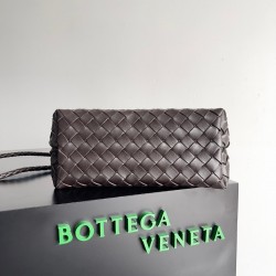 Bottega Veneta Small Andiamo Bag In Fondant Intrecciato Lambskin 975