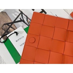 Bottega Veneta Cassett Bag In Orange Intrecciato Lambskin 291