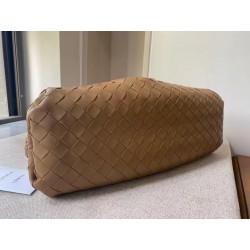 Bottega Veneta Large Pouch Clutch In Caramel Intrecciato Lambskin 929