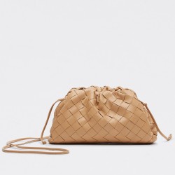 Bottega Veneta Mini Pouch In Beige Intrecciato Lambskin 002