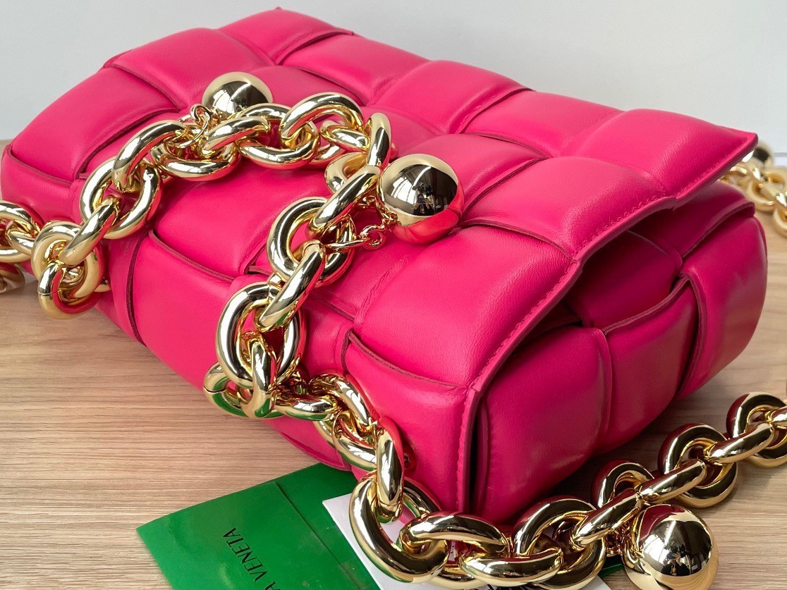 Bottega Veneta Chain Cassette Bag In Lollipop Lambskin 262